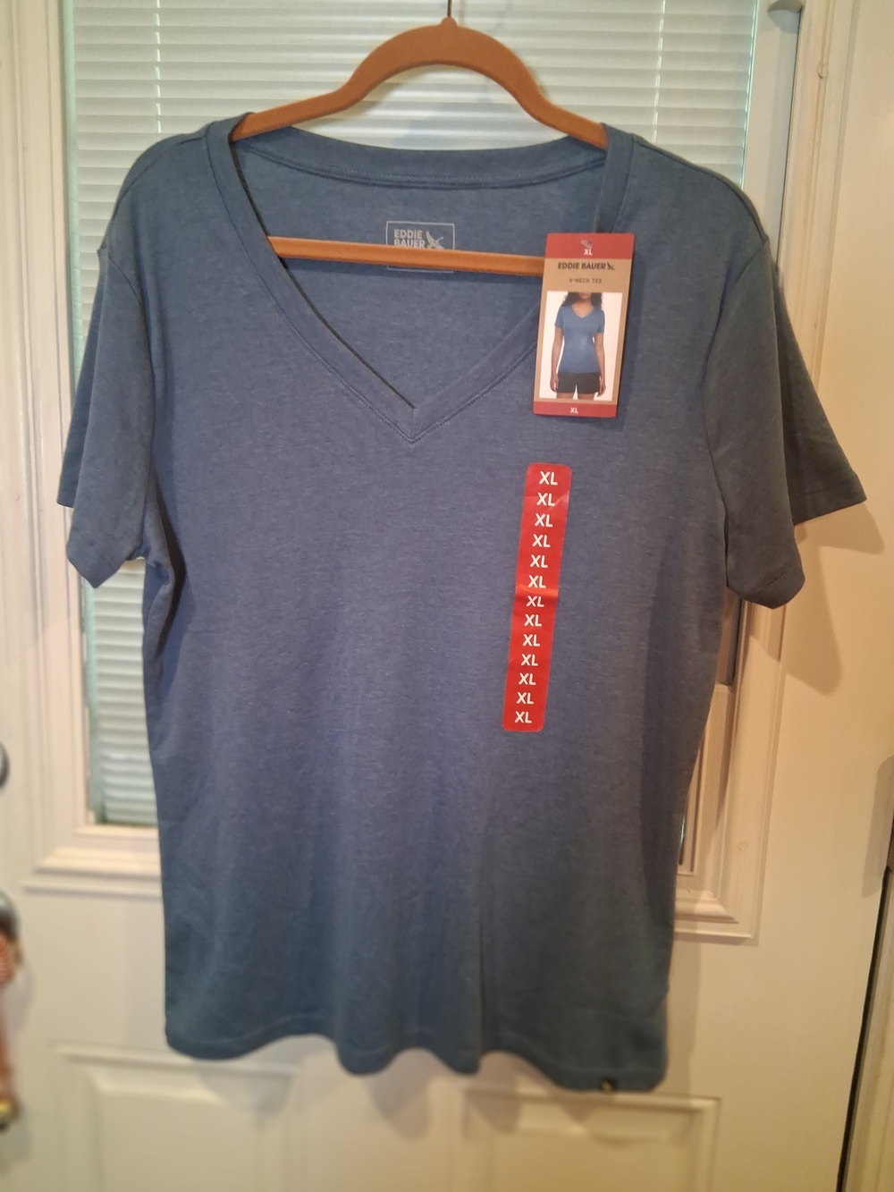 sku140 Eddie Bauer Women's V-Neck Tee in Heather Blue - XL